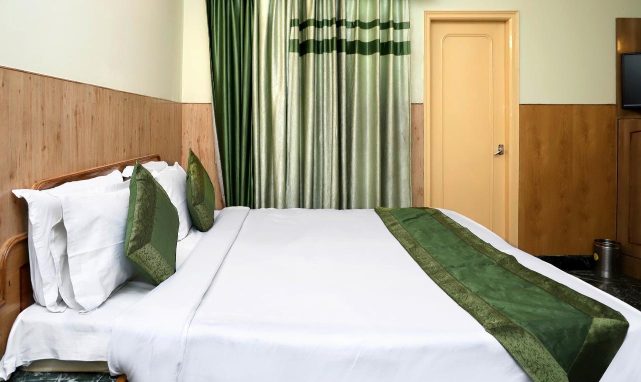 Oyo 22075 Hotel Bali Palace Katra  Ngoại thất bức ảnh