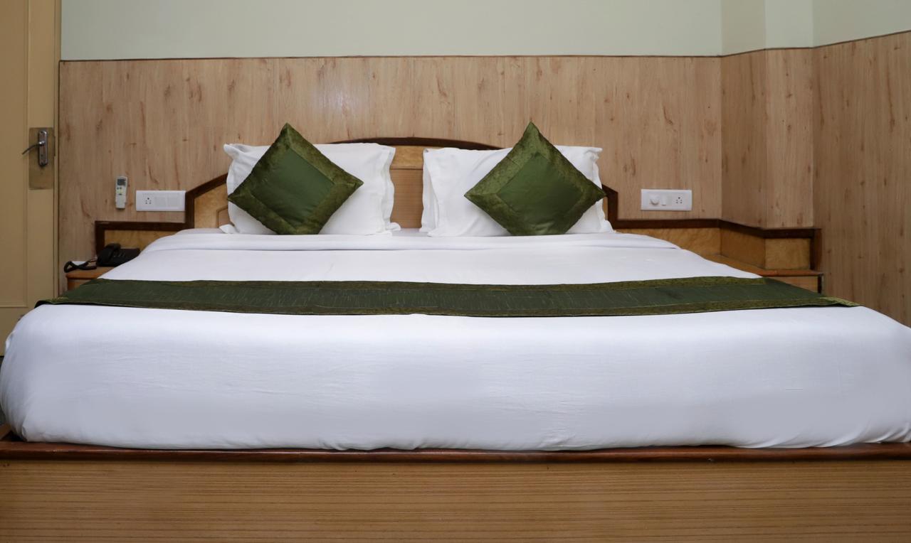 Oyo 22075 Hotel Bali Palace Katra  Ngoại thất bức ảnh