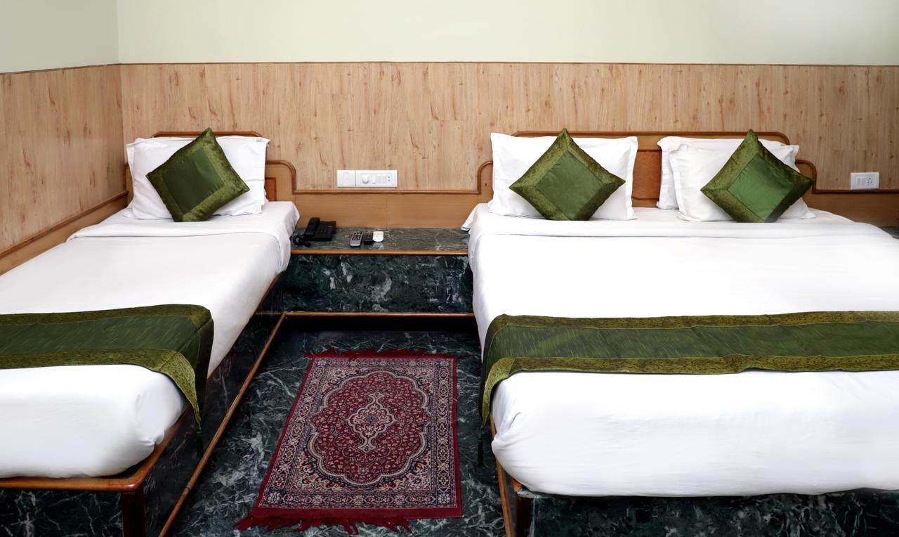 Oyo 22075 Hotel Bali Palace Katra  Ngoại thất bức ảnh