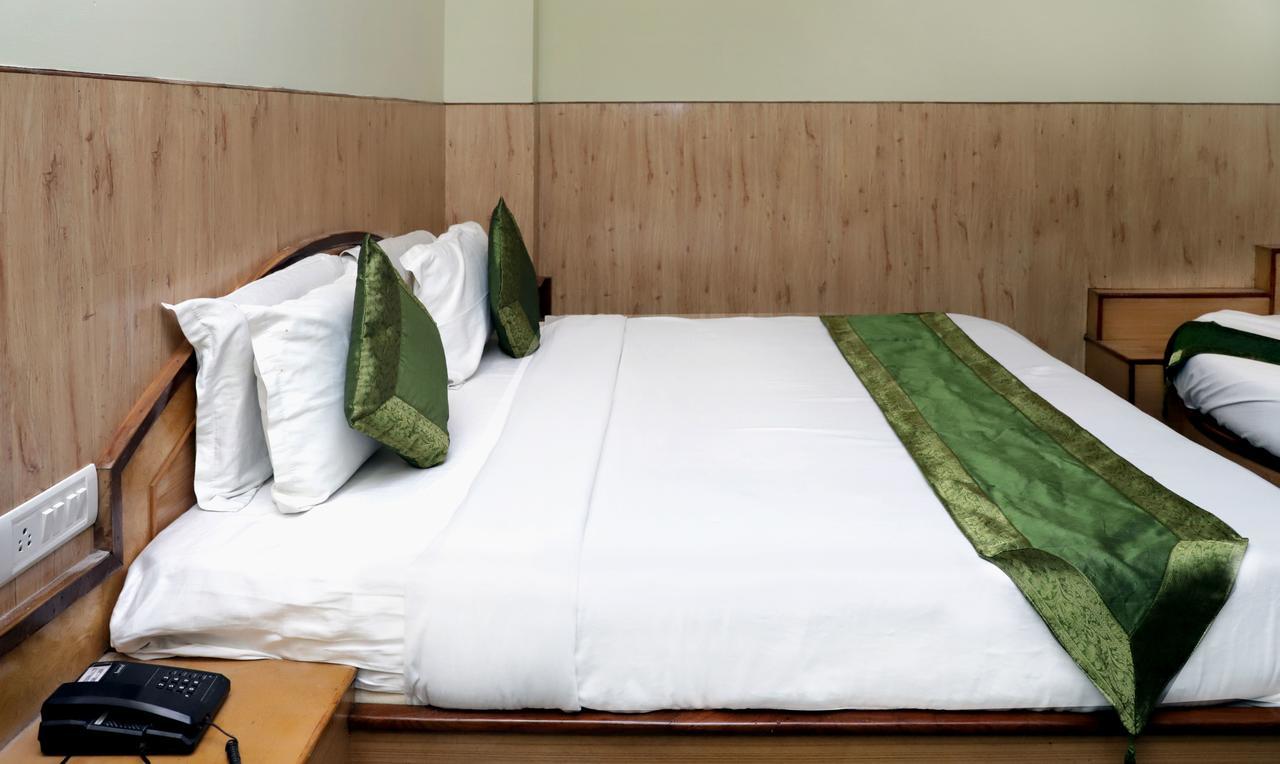 Oyo 22075 Hotel Bali Palace Katra  Ngoại thất bức ảnh
