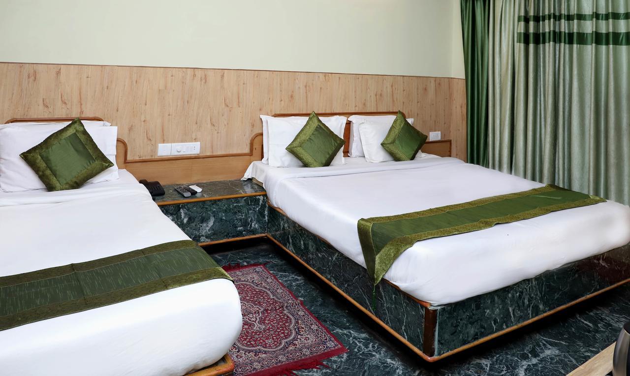 Oyo 22075 Hotel Bali Palace Katra  Ngoại thất bức ảnh